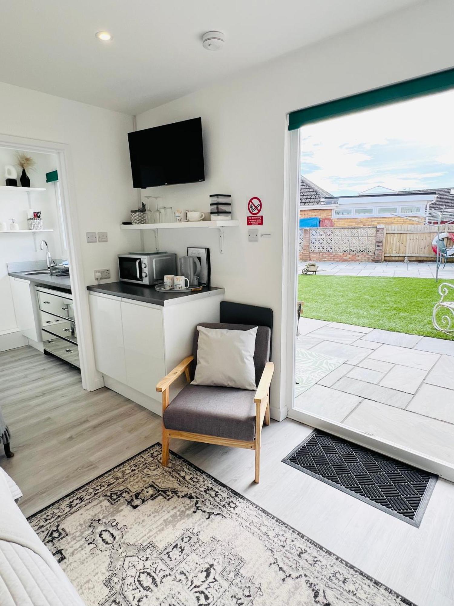 The Mudeford Gem Accommdation Christchurch  Extérieur photo